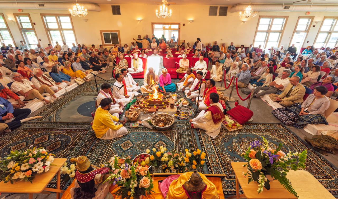 Maharishi Vedic Pandits performing Havan Yagya at Vedic Village